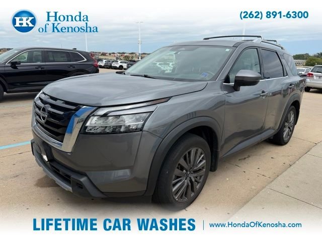 2024 Nissan Pathfinder SL