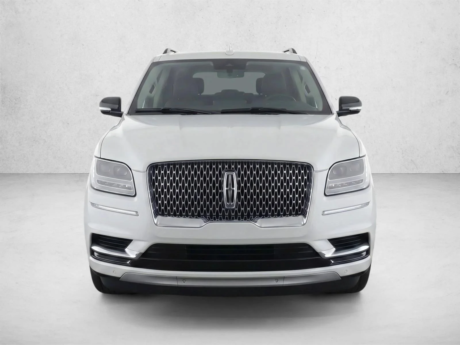 Used 2022 Pristine White Metallic Tri-Coat Lincoln Black Label image 2
