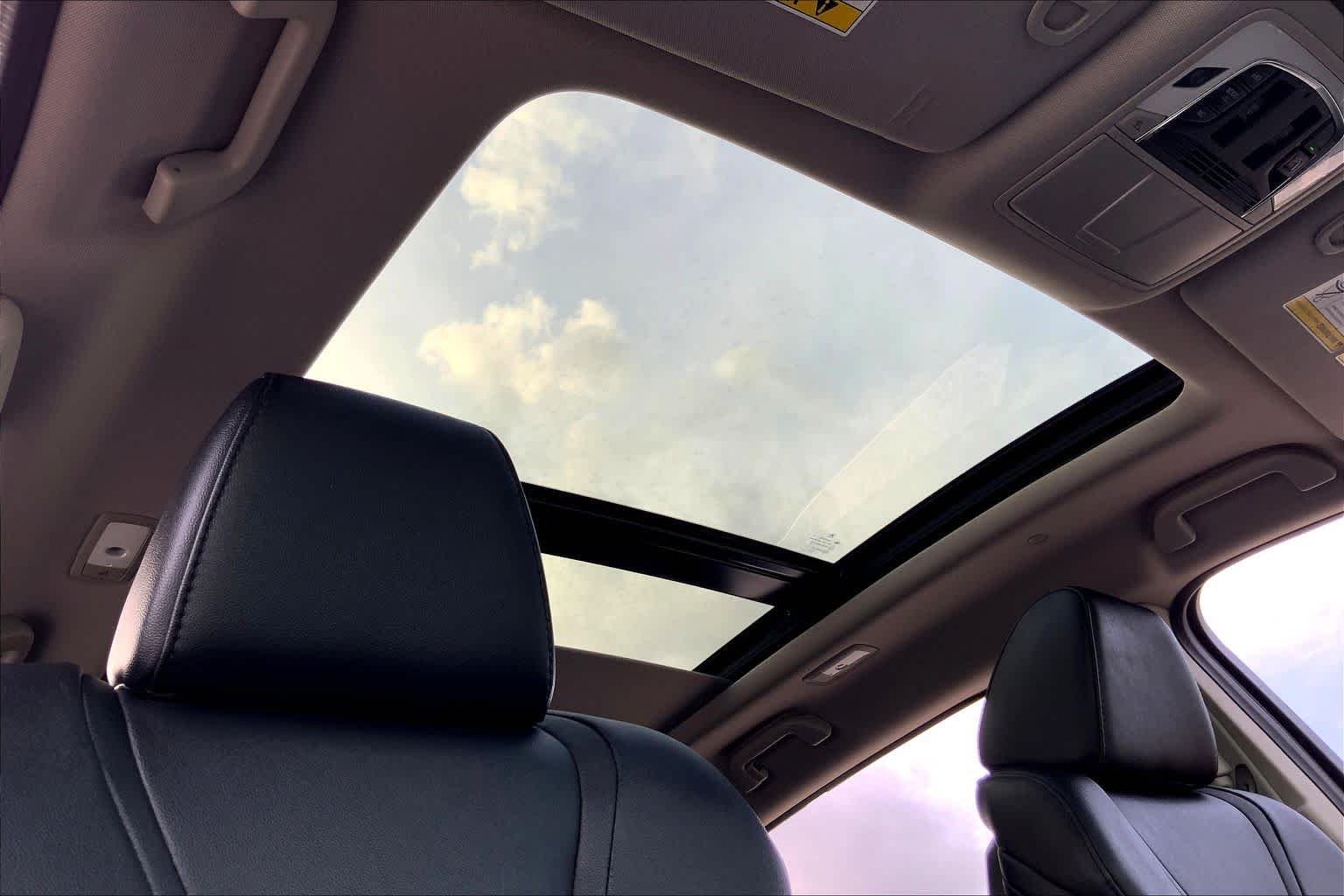 Used 2025 Majestic Black Pearl Acura  image 19