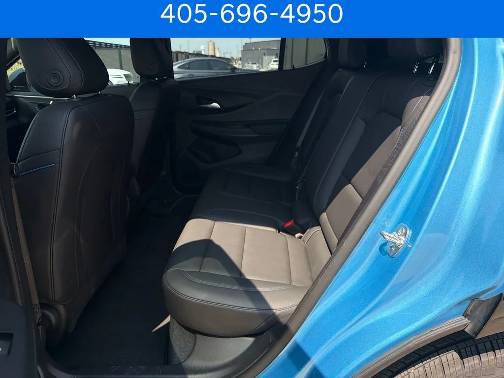 Pre-Owned 2025 Buick Envista Sport Touring