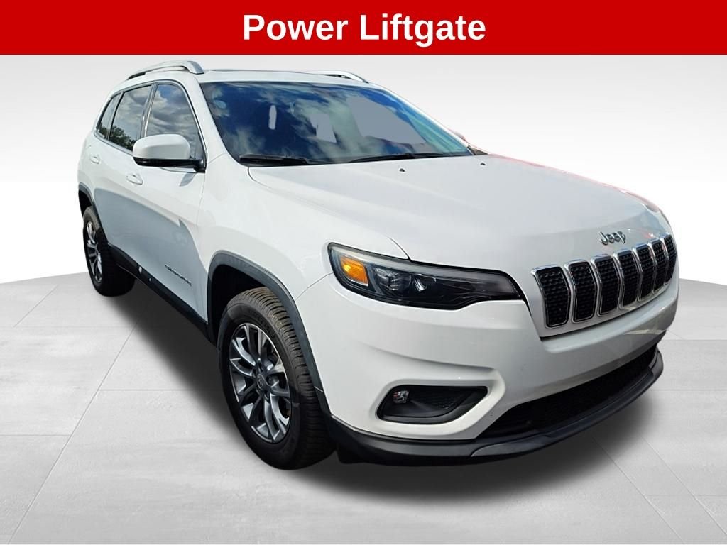 Used 2019 White Jeep Latitude Plus image 14