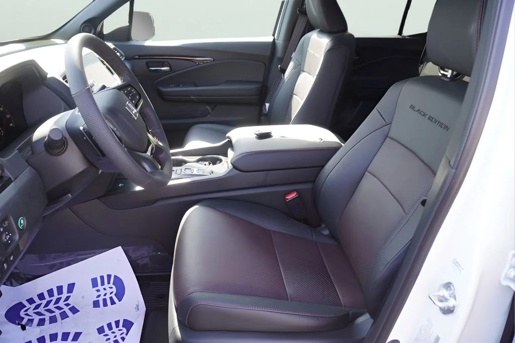 New 2026 Platinum White Pearl Honda Black Edition image 17