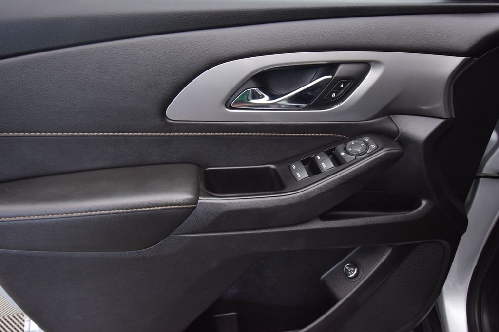 Used 2019 Silver Chevrolet LT image 20