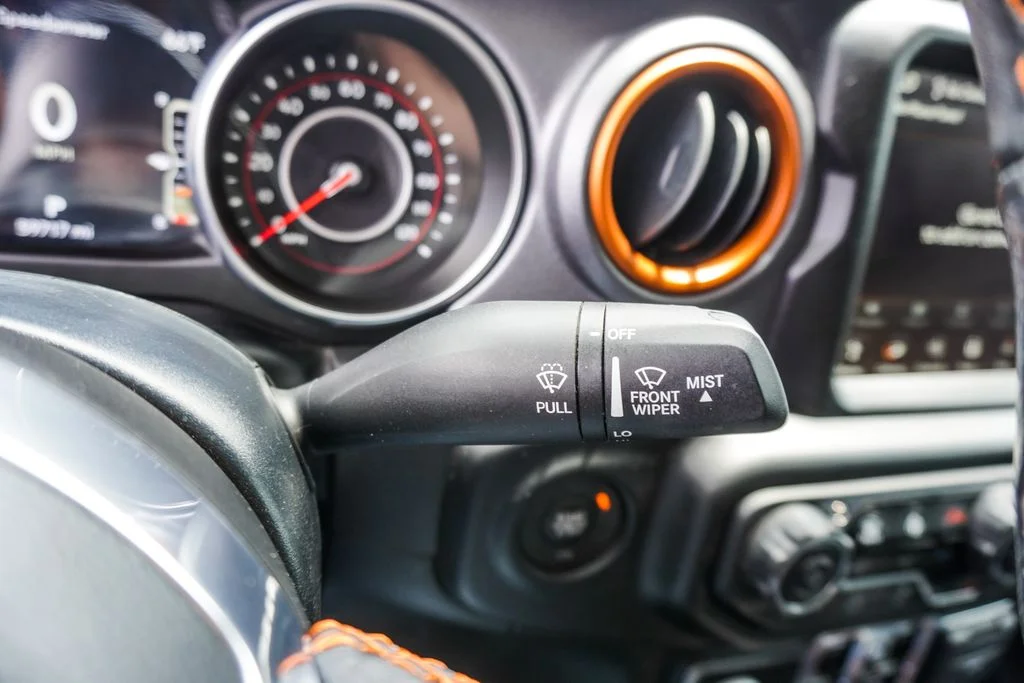 Used 2022 Black Jeep Mojave image 15