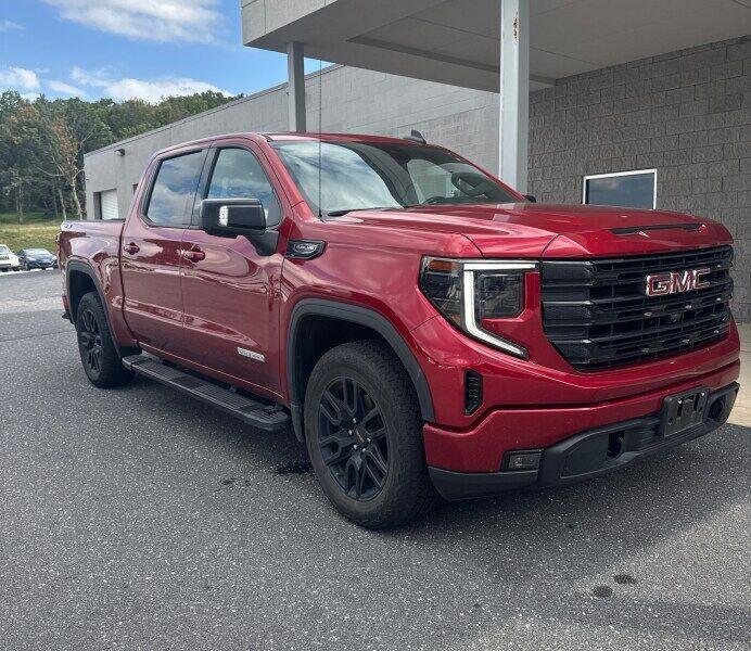 Used 2023 Volcanic Red Tintcoat GMC Elevation image 2