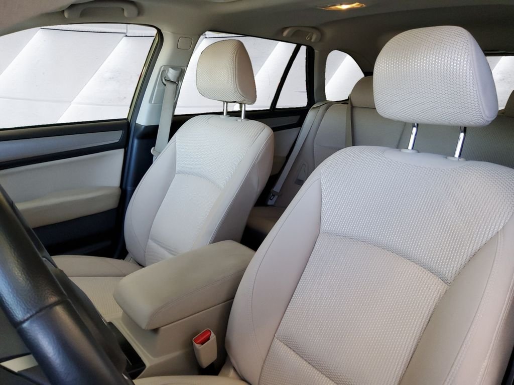 Used 2019 Green Subaru 2.5i Premium image 8
