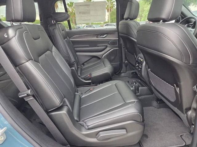 New 2026 Steel Blue Exterior Paint Jeep Limited image 17