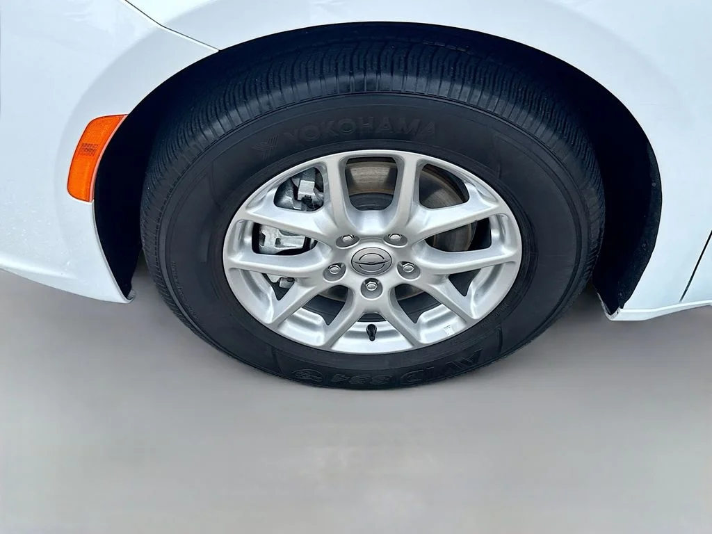 Used 2024 Bright White Clearcoat Chrysler Touring L image 30