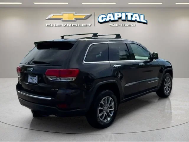 Used 2015  Jeep Limited image 5