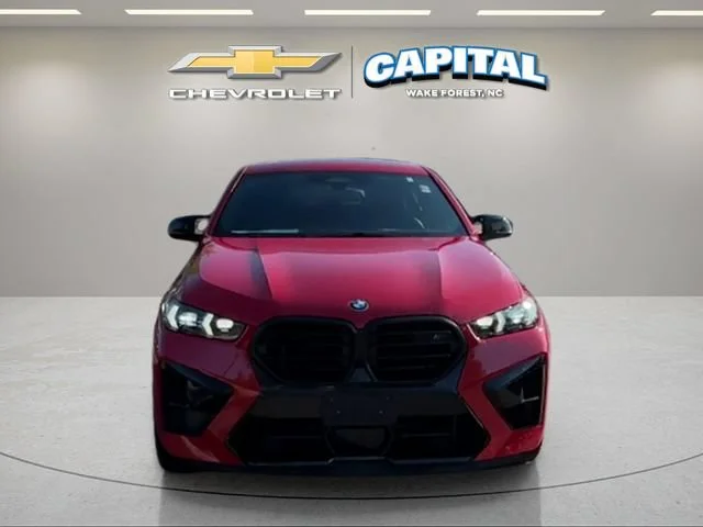 Used 2025  BMW NA image 8
