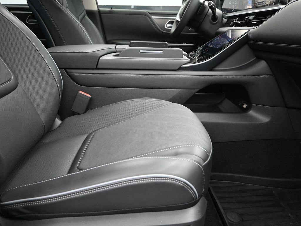Certified Used 2025 Black INFINITI LUXE image 26