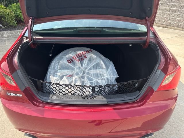 Used 2011 Red Hyundai SE image 11