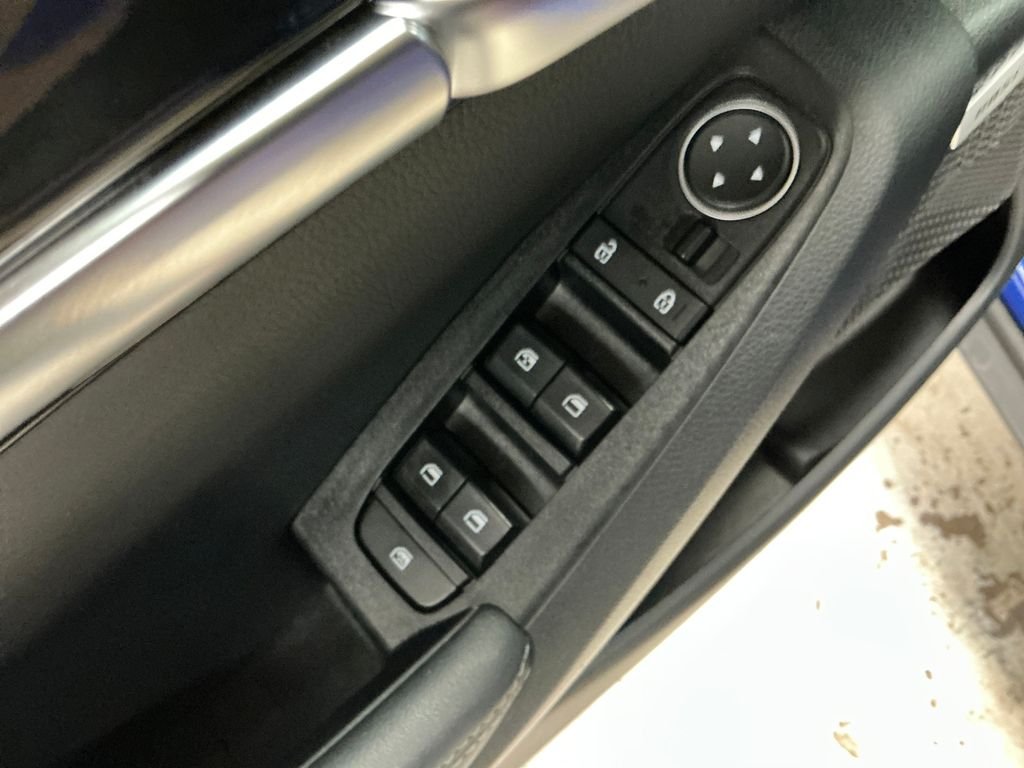 Used 2023 Blue Kia SX image 16