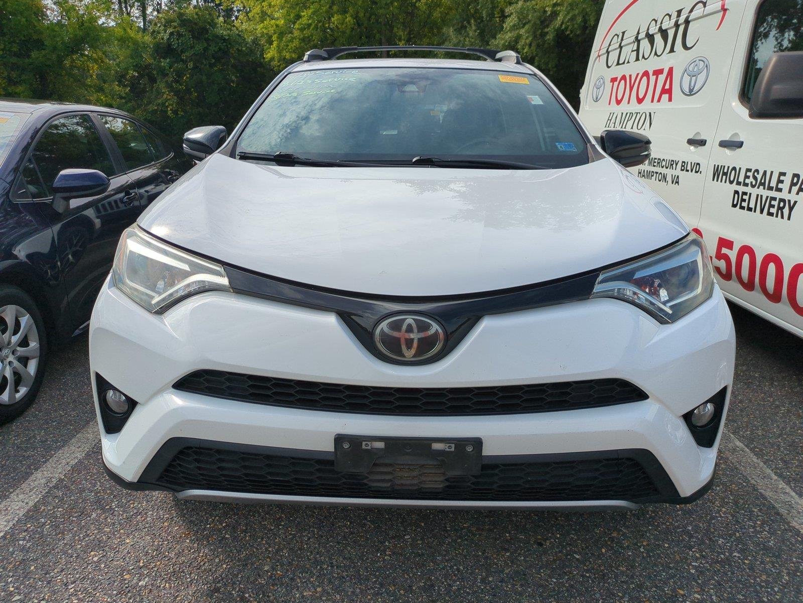 Used 2017 Super White Toyota SE image 7