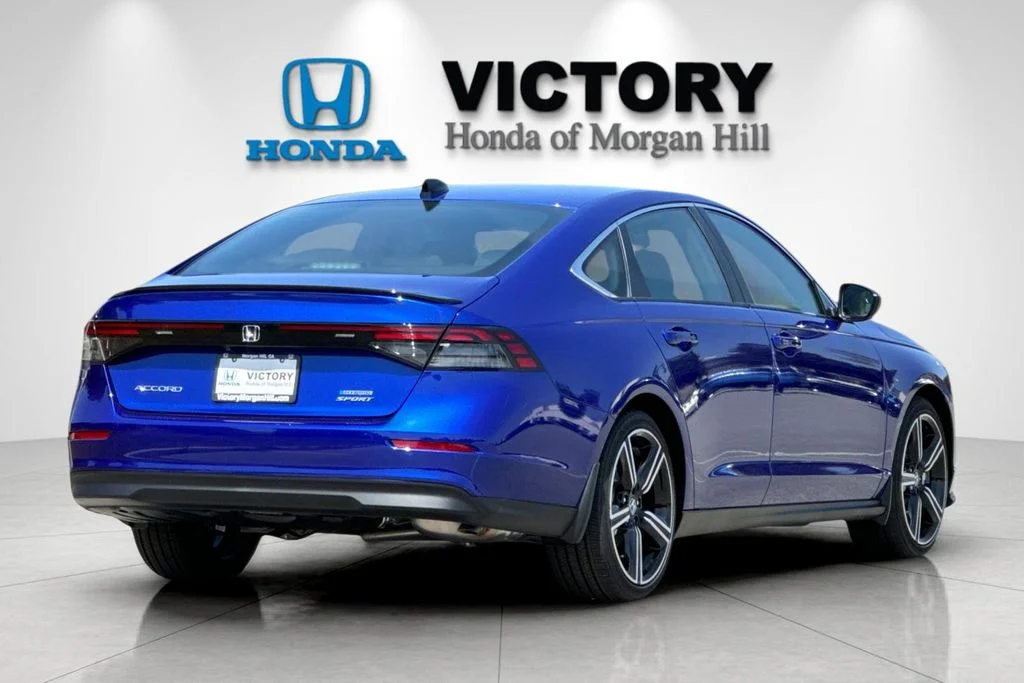 New 2025 Still Night Pearl Honda Sport image 4
