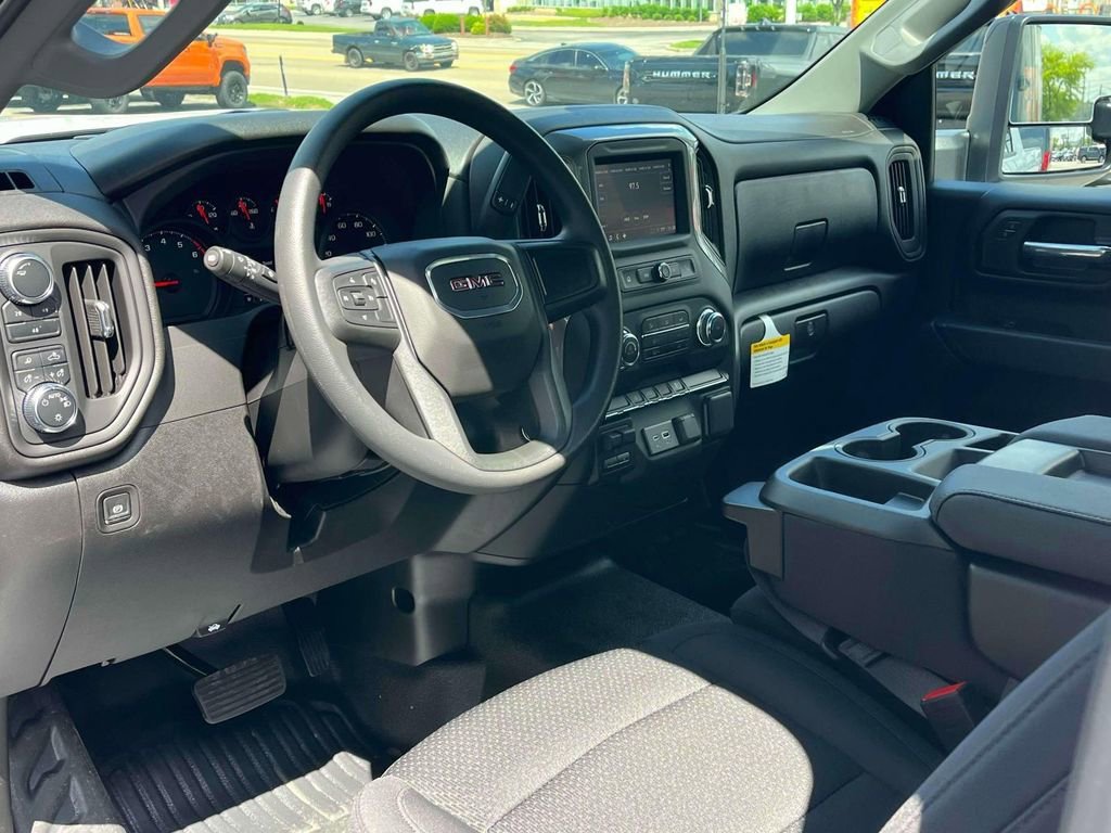 2025 GMC Sierra 3500HD Pro - Photo 13