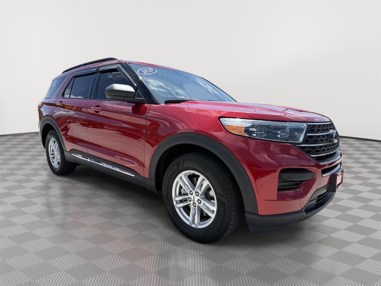 Used 2020 Rapid Red Metallic Tinted Clearcoat Ford XLT image 1