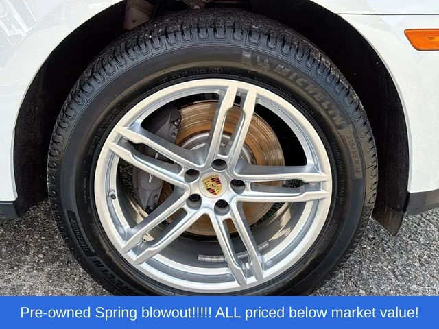 Used 2019 White Porsche SUV image 12