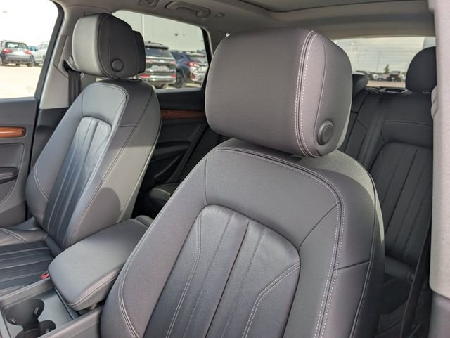 Used 2023 Black Audi 45 S line Premium image 9
