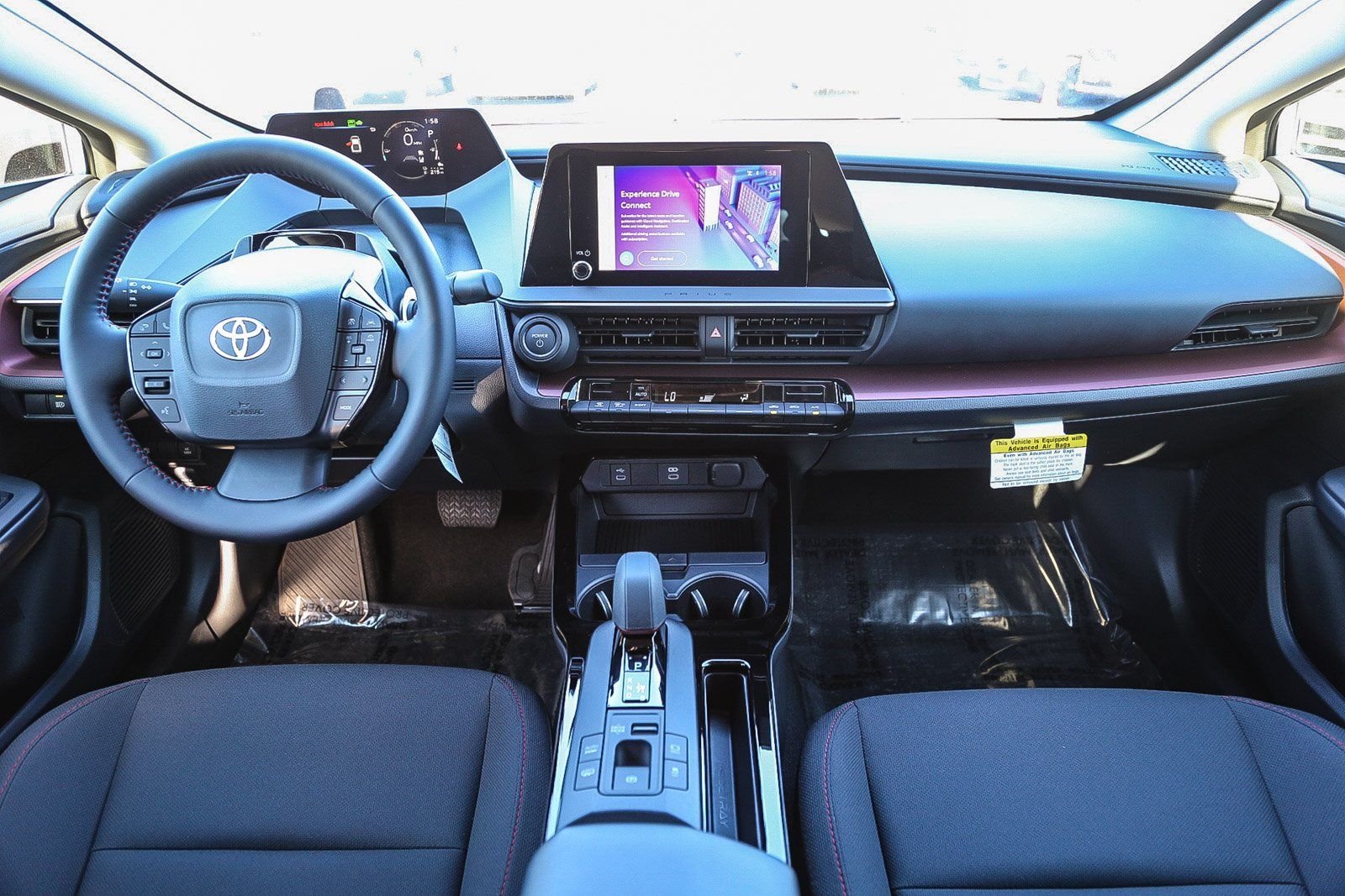 2026 Toyota Prius Plug-in Hybrid SE - Photo 12