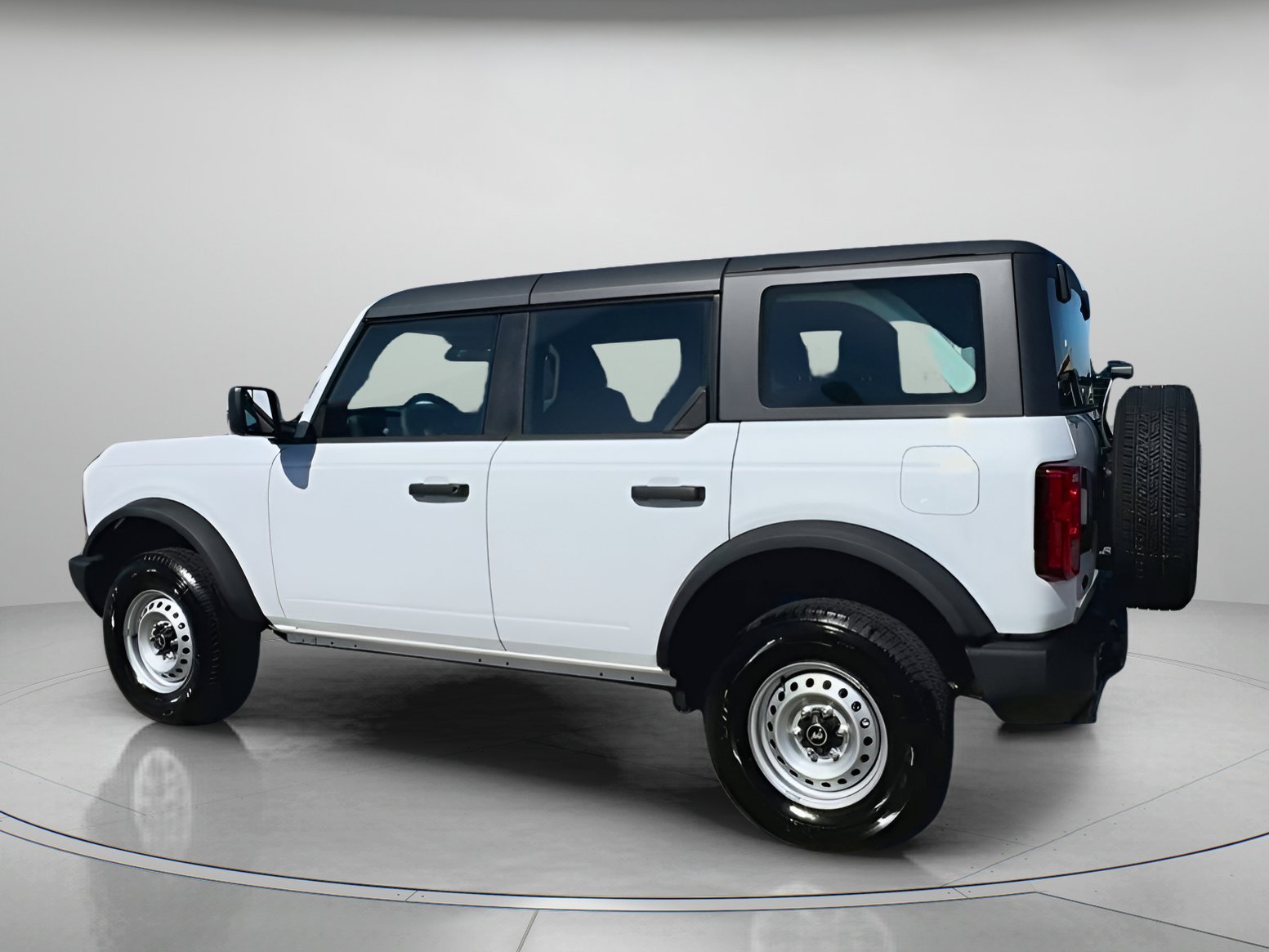 2025 Ford Bronco 4-Door Base - Photo 17