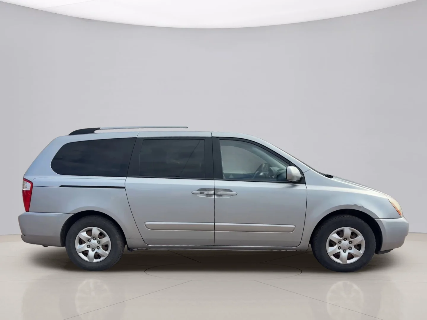Used 2009 Silver Kia VAN image 6