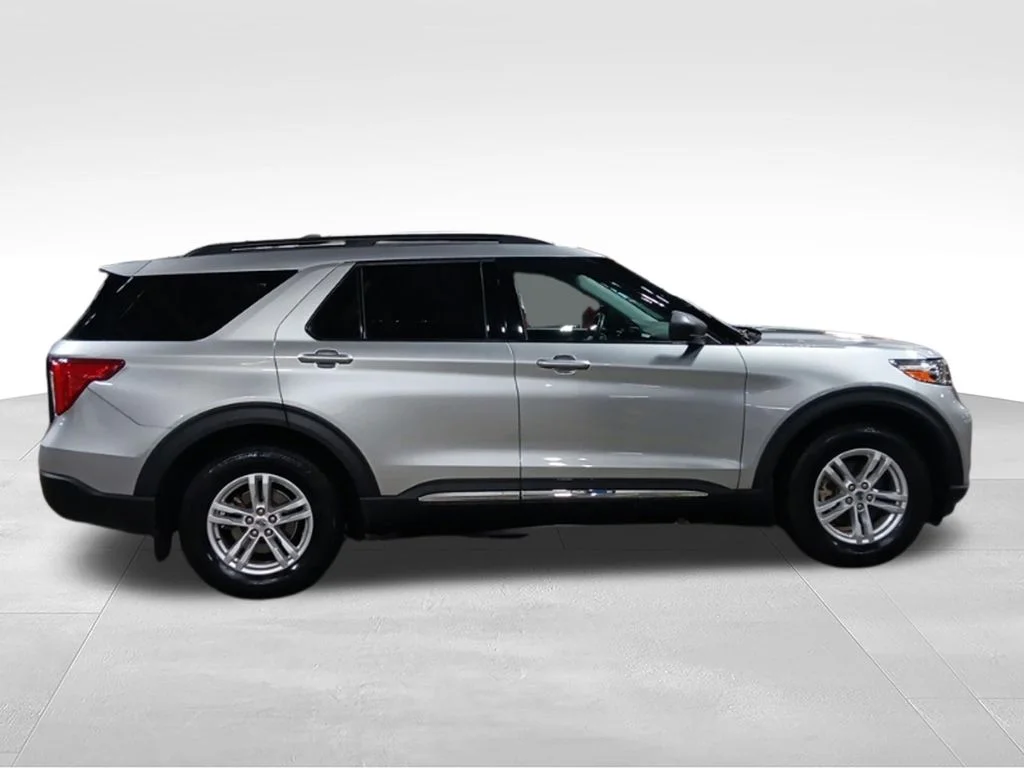 Used 2020 Iconic Silver Metallic Ford XLT image 8