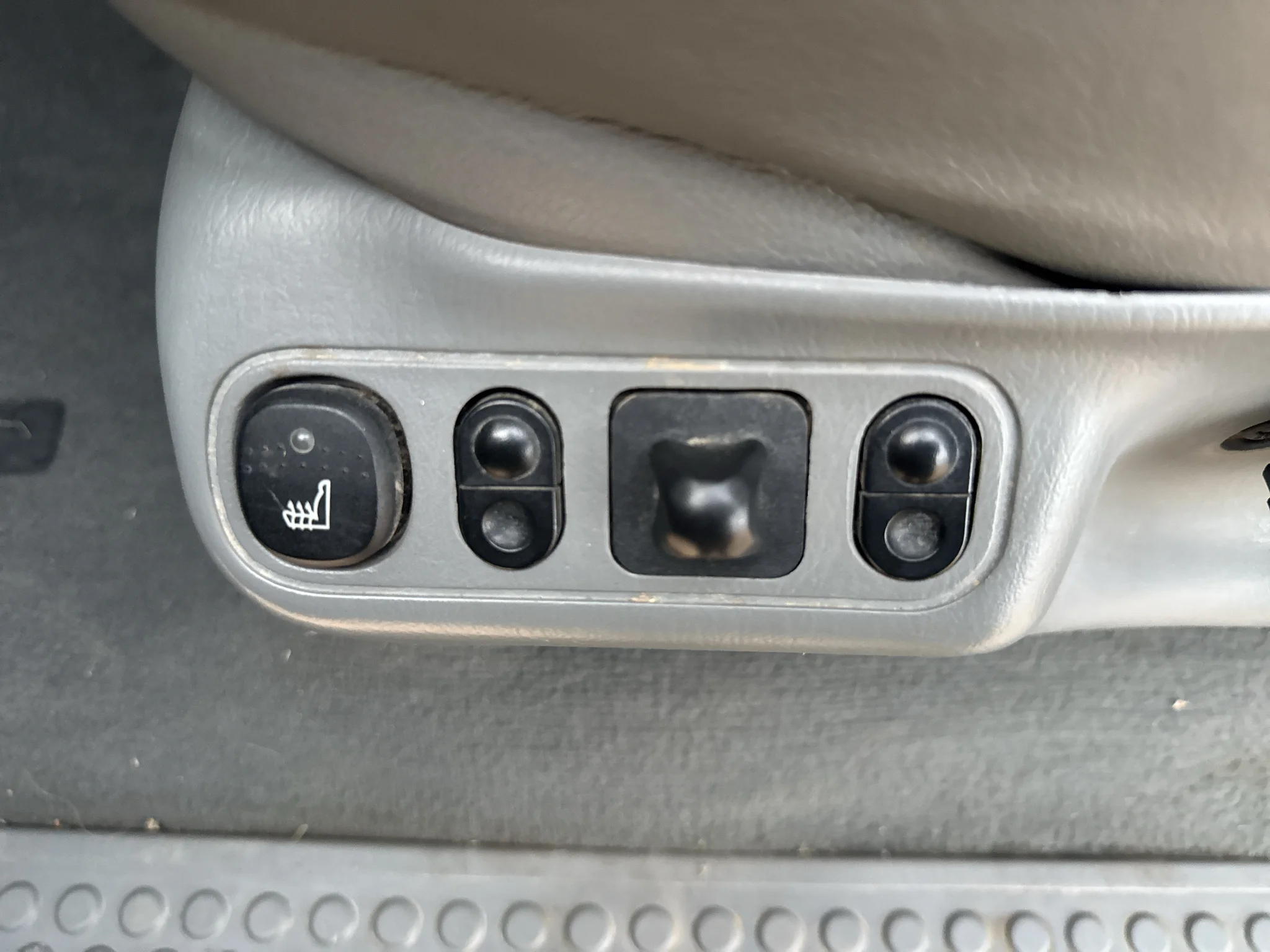 Used 2003 Oxford White Clearcoat Ford Lariat image 25