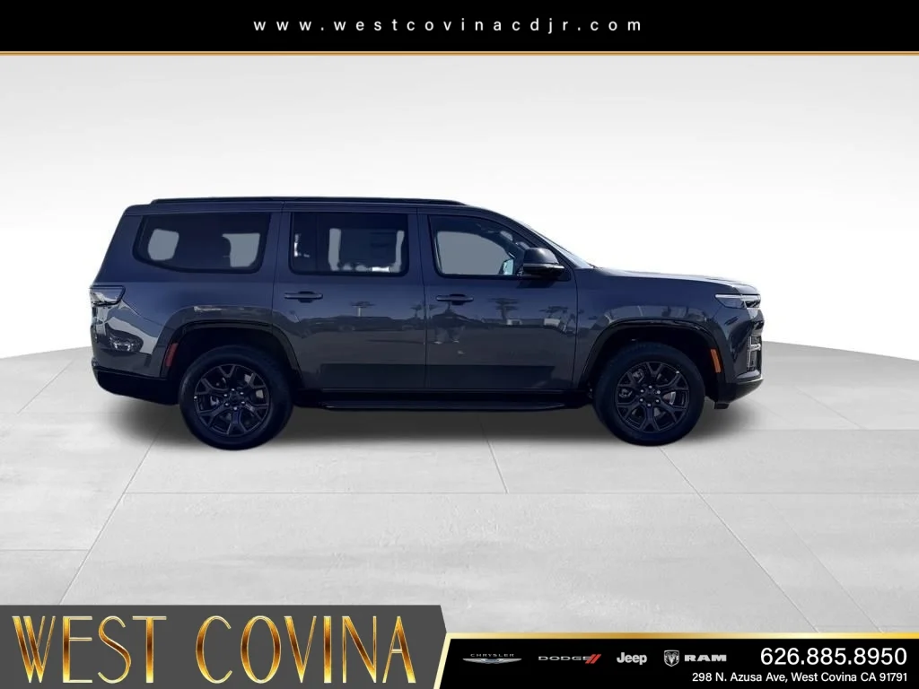 New 2026 Baltic-Gray Metallic Clear-Coat Exterior Paint Jeep Limited Altitude image 4