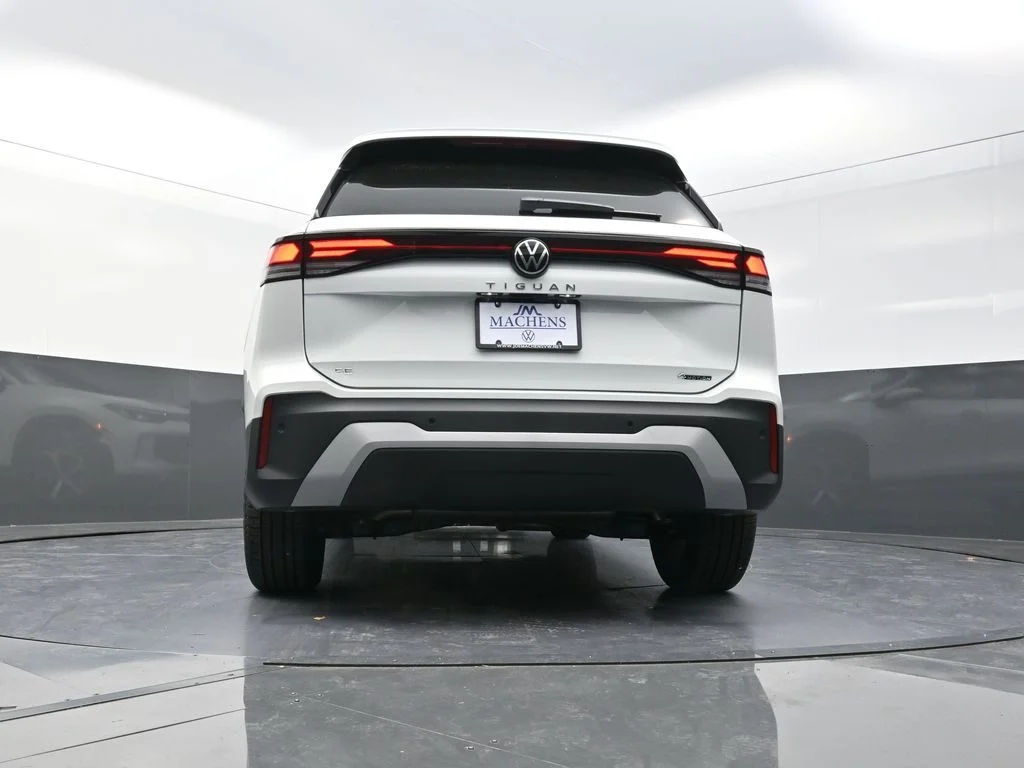 2026 Volkswagen Tiguan SE - Photo 26