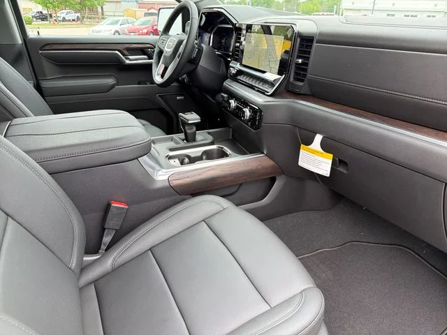 2026 GMC Sierra 1500 SLT - Photo 22