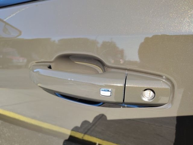 Used 2023 Brown Chevrolet LT image 11