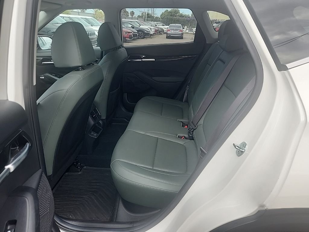 Used 2024 White Kia SX image 21
