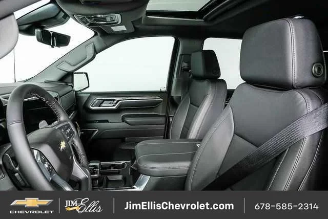 New 2026 Polar White Tricoat Chevrolet LTZ image 9