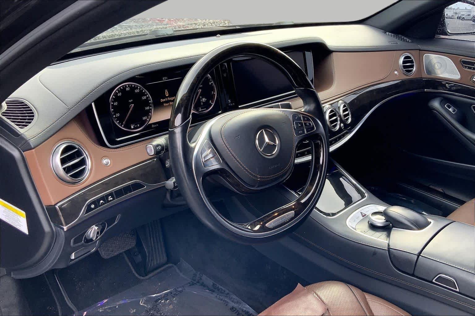 Used 2014 designo Mocha Black Mercedes-Benz S 550 image 17