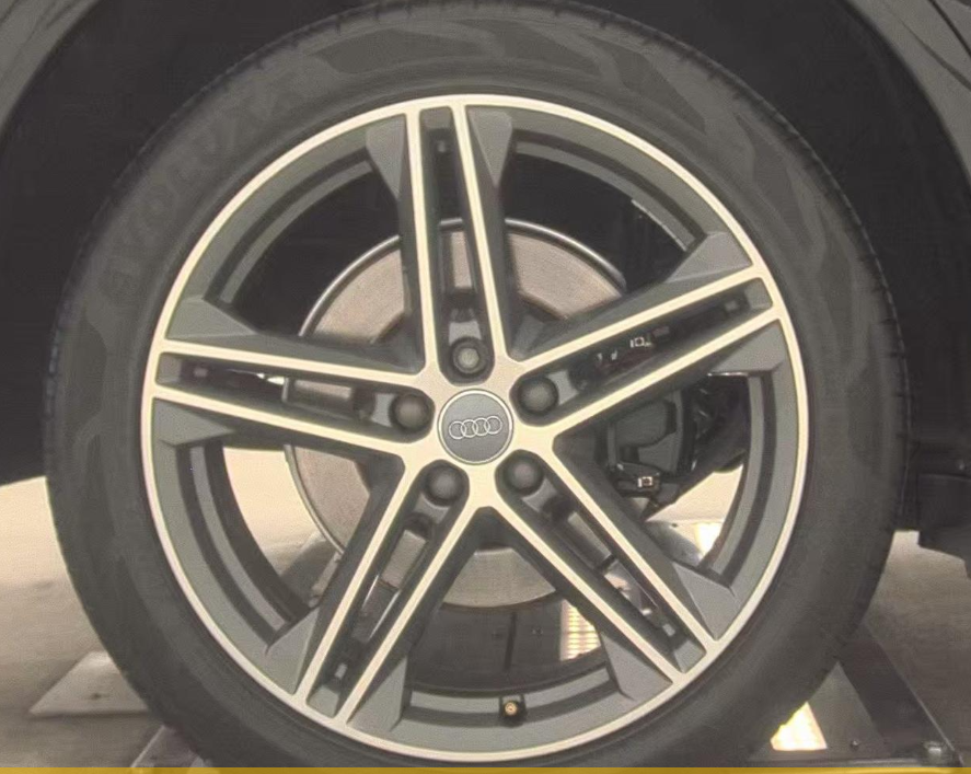 Used 2019  Audi 3.0T Premium Plus image 9