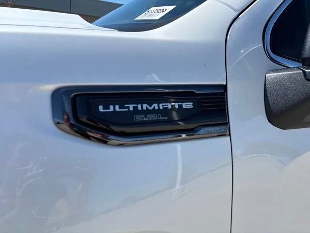 Used 2023 White Frost Tricoat GMC Denali Ultimate image 12