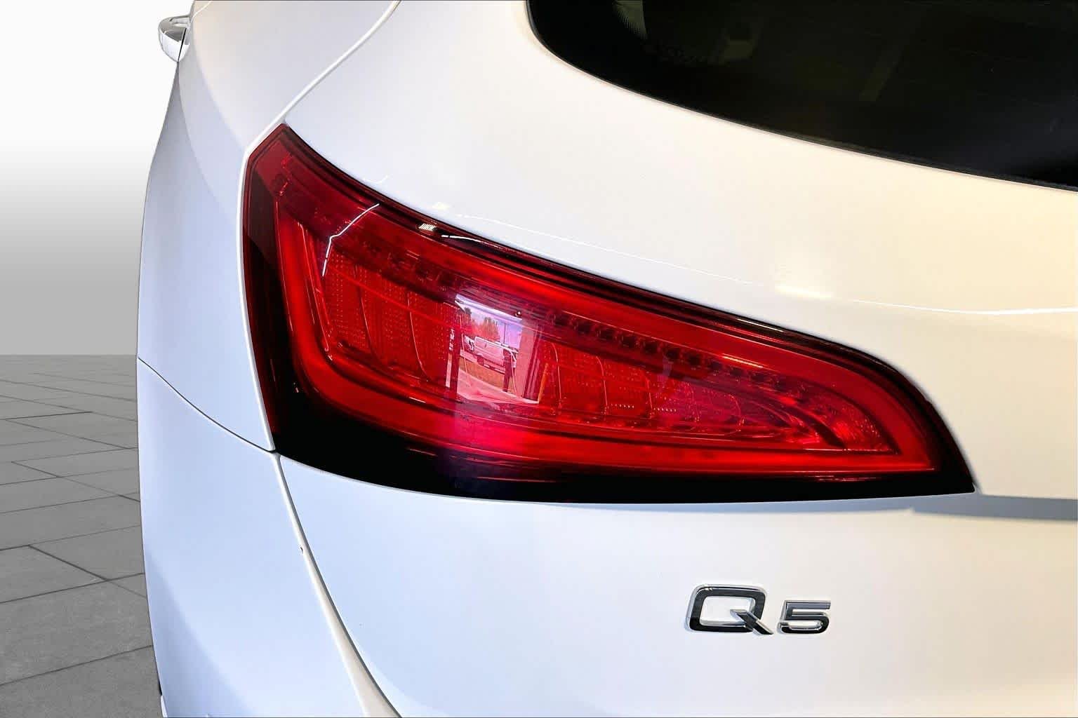 Used 2015 Ibis White Audi Premium image 28
