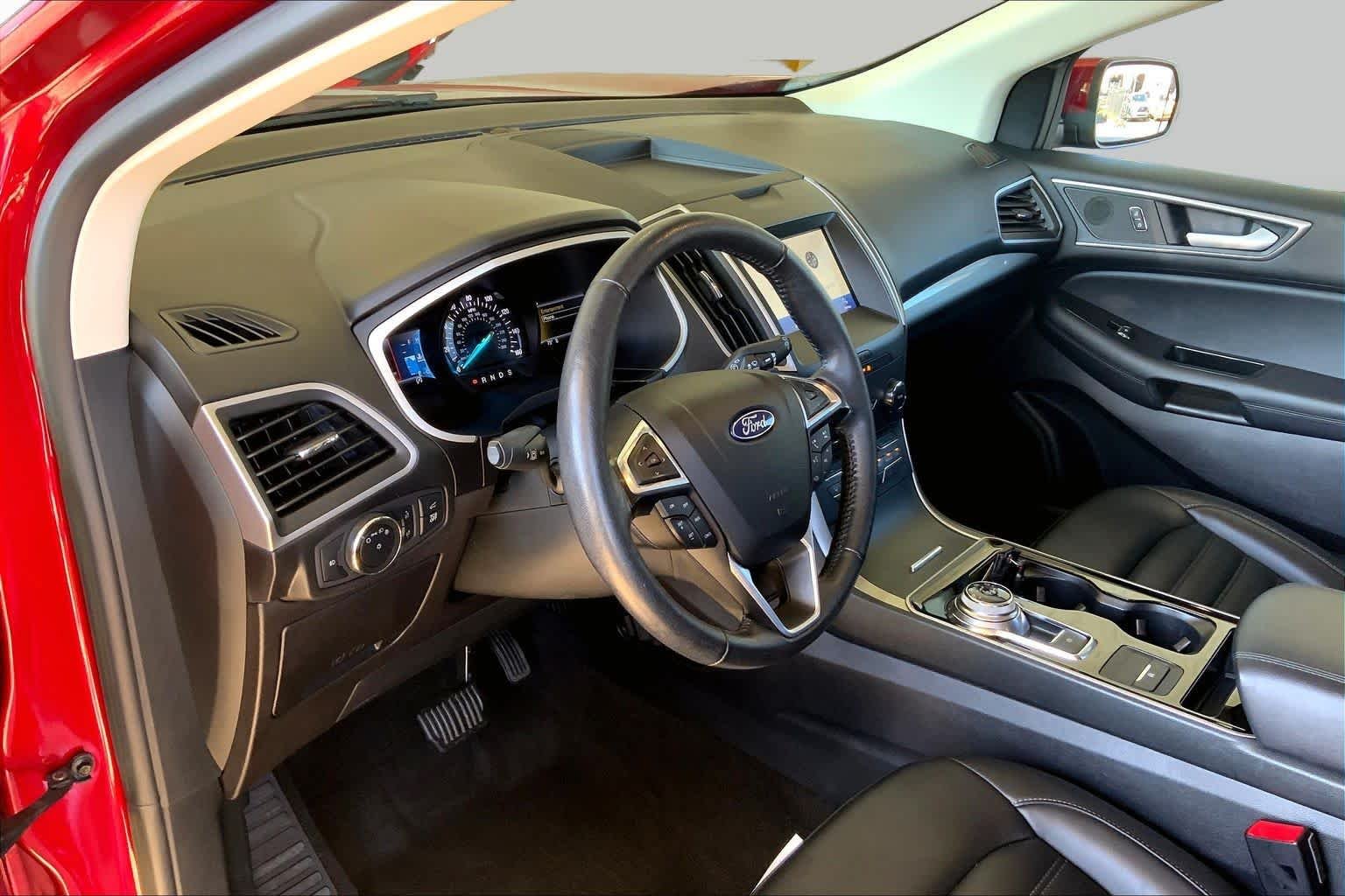 Used 2020 Rapid Red Metallic Tinted Clearcoat Ford SEL image 17