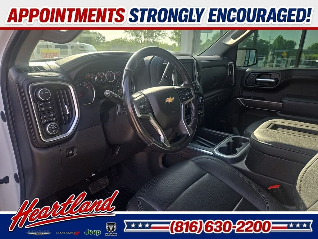 Used 2022 White Chevrolet LTZ image 41