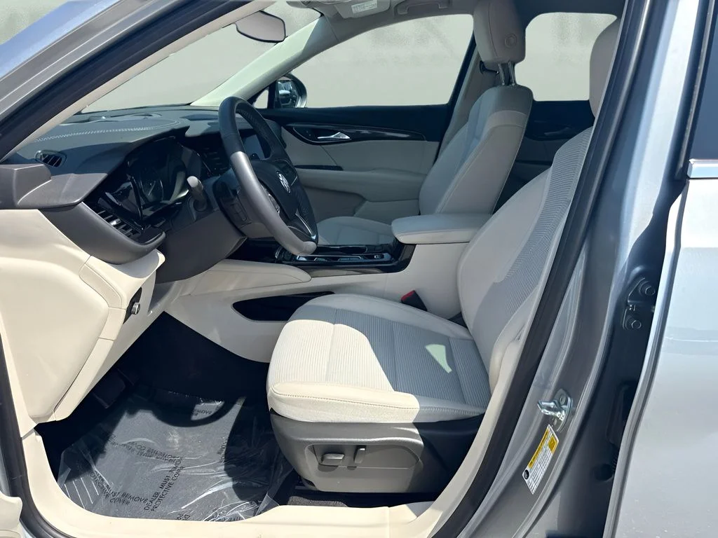 Used 2023 Gray Buick Preferred image 9