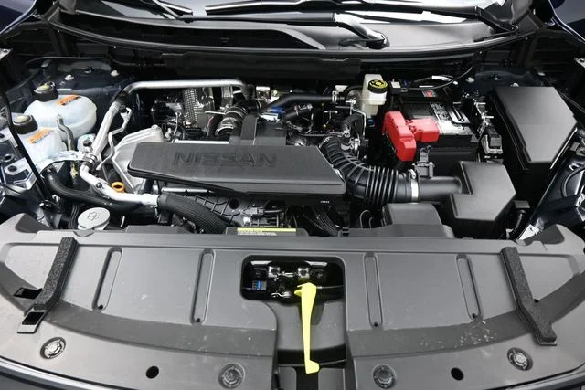 New 2026 Deep Ocean Blue Pearl Nissan SV image 31