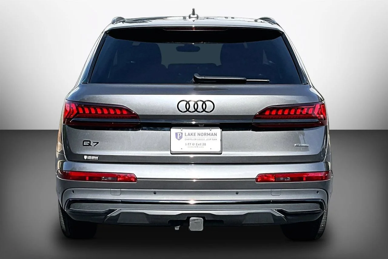 Certified Used 2024  Audi 55 Prestige image 7
