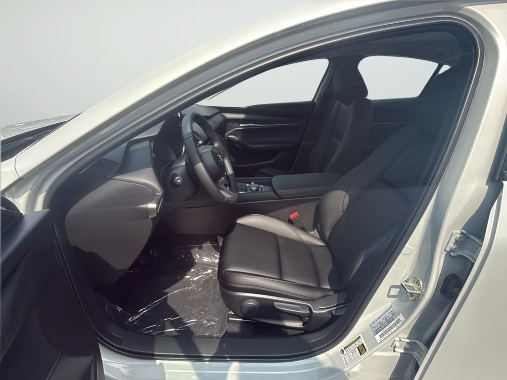 New 2026 White Mazda 2.5 S Select Sport image 30
