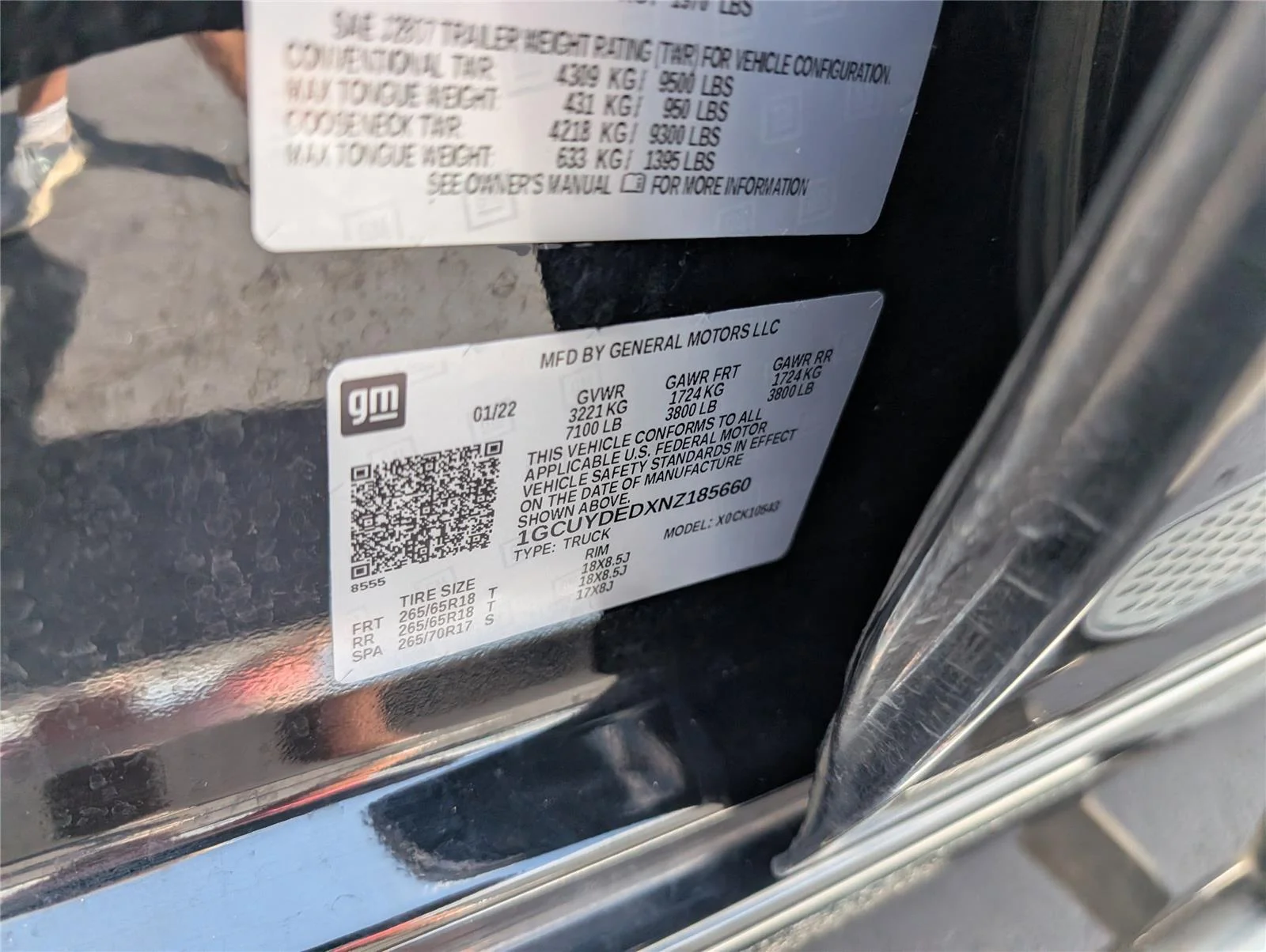 Used 2022 Black Chevrolet LT image 39