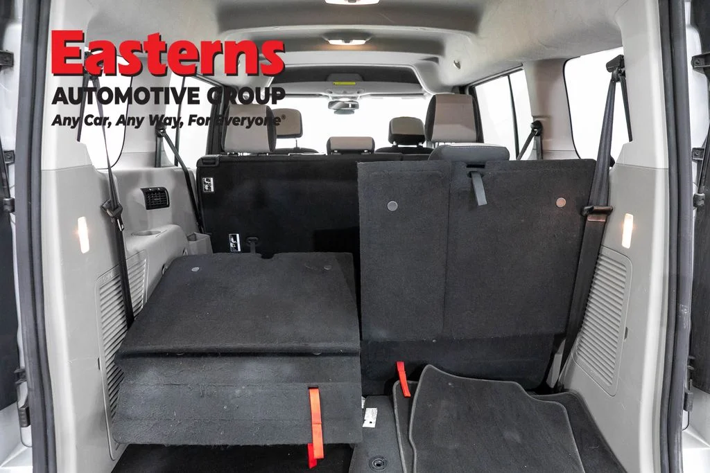 Used 2022 Silver Ford XLT image 9