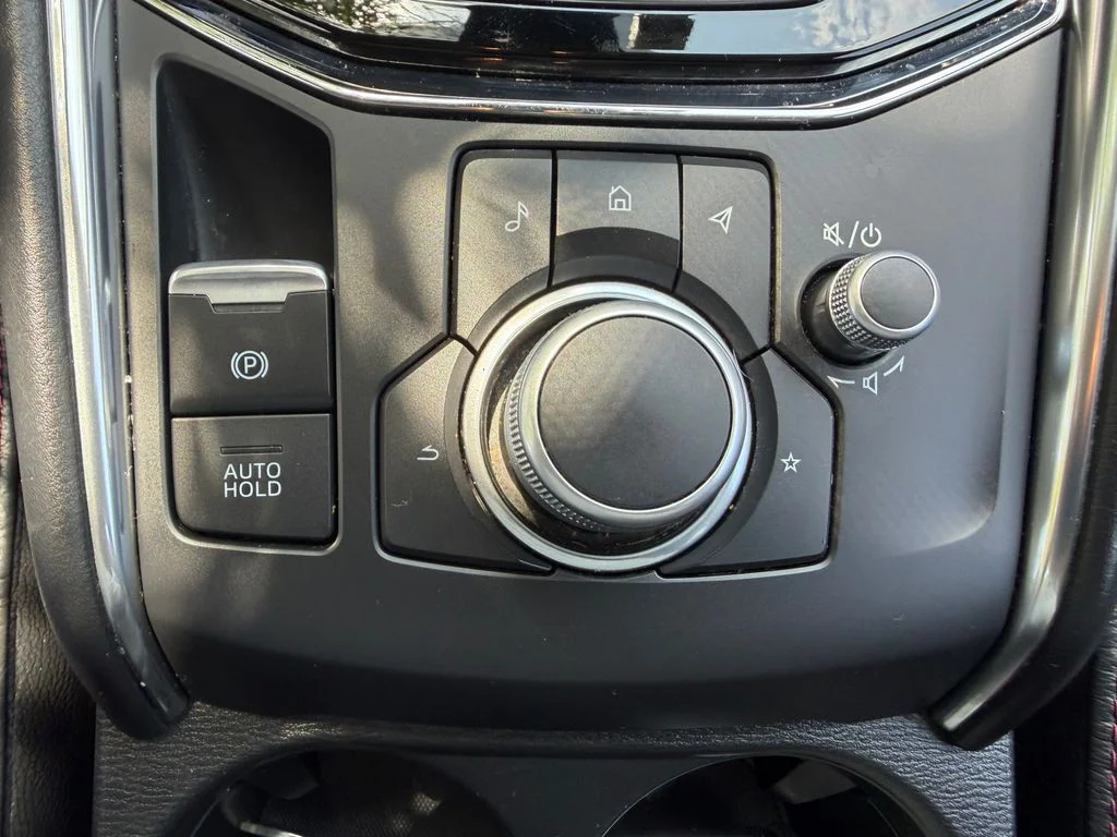 Used 2024 Gray Metallic Mazda 2.5 S Carbon Edition image 26