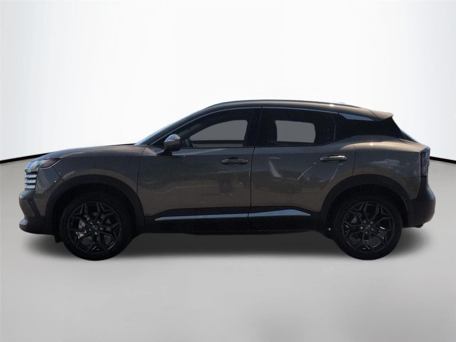 Used 2025 Canyon Bronze Metallic Nissan SR image 2