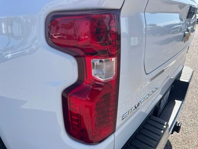 Used 2024 White Chevrolet LT image 7