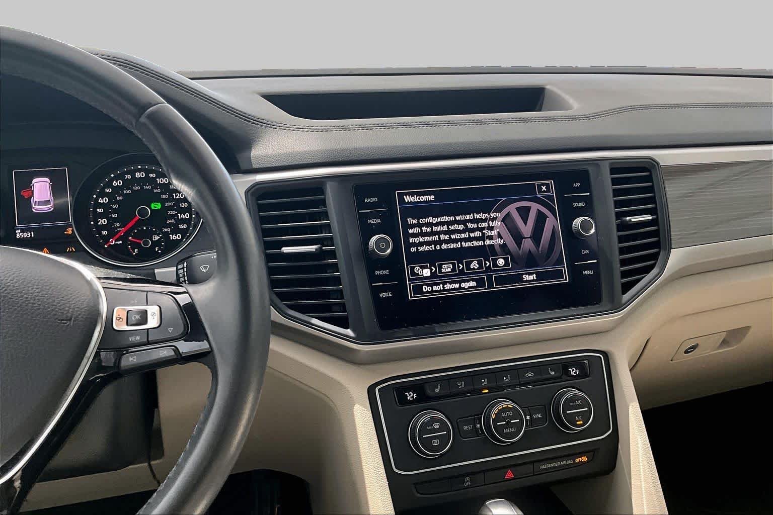 Used 2020 Pure White Volkswagen 3.6L V6 SE w/Technology R-Line image 7